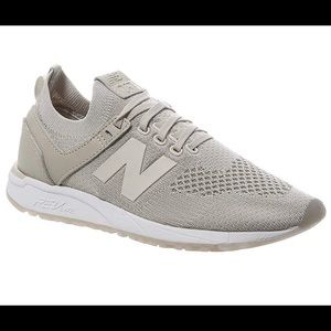 New Balance Revlite 247 in Moonbeam